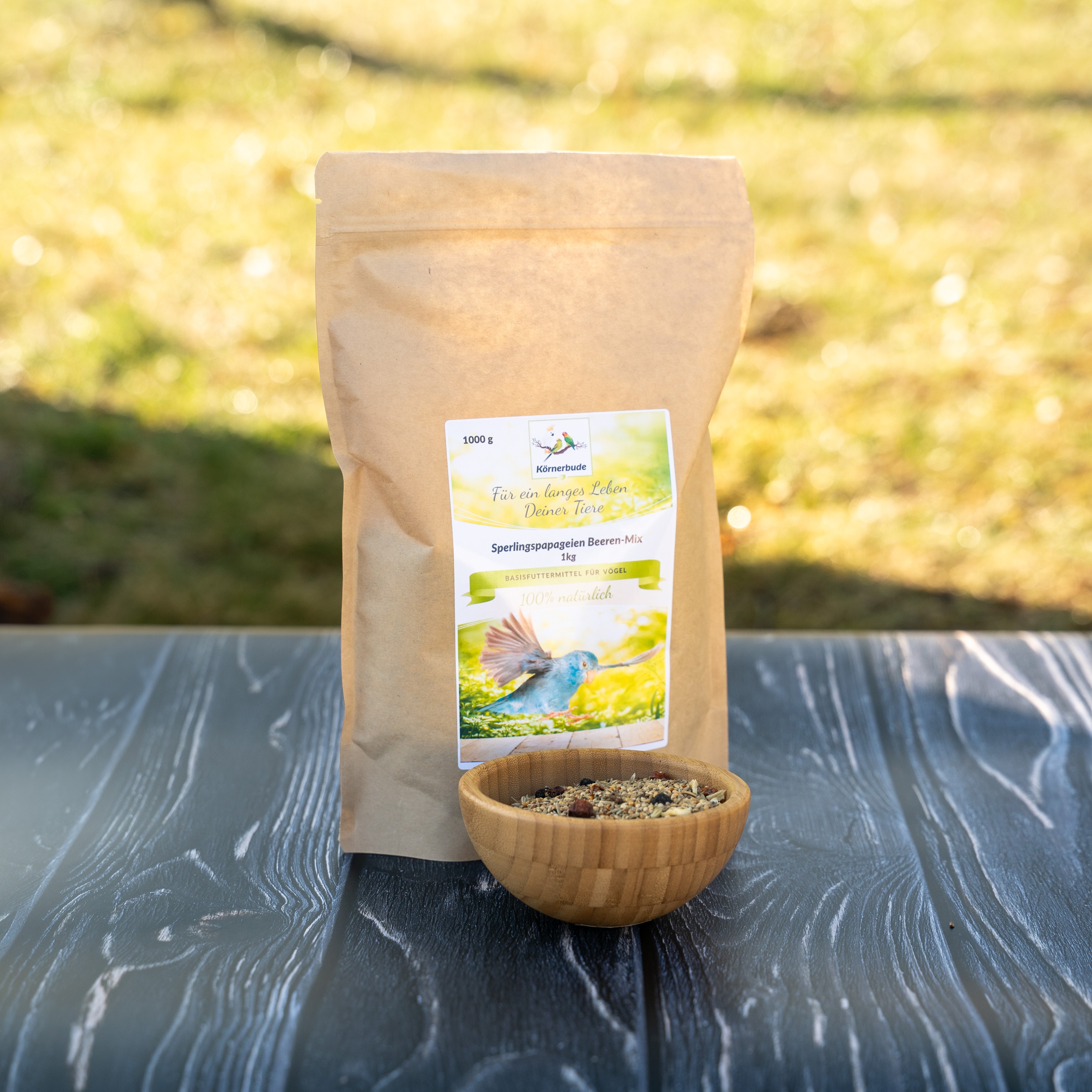 april-19 Sperlingspapageien Beeren-Mix