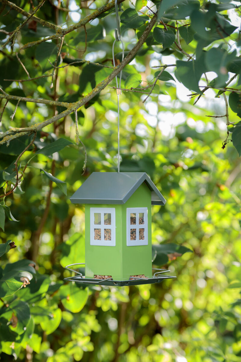 Futterhaus mit abnehmbarem Dach